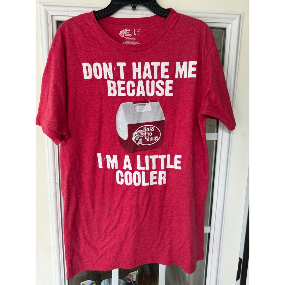 Bass pro Shops I'm A Little Cooler funny Red  large t shirt Father's Day humor